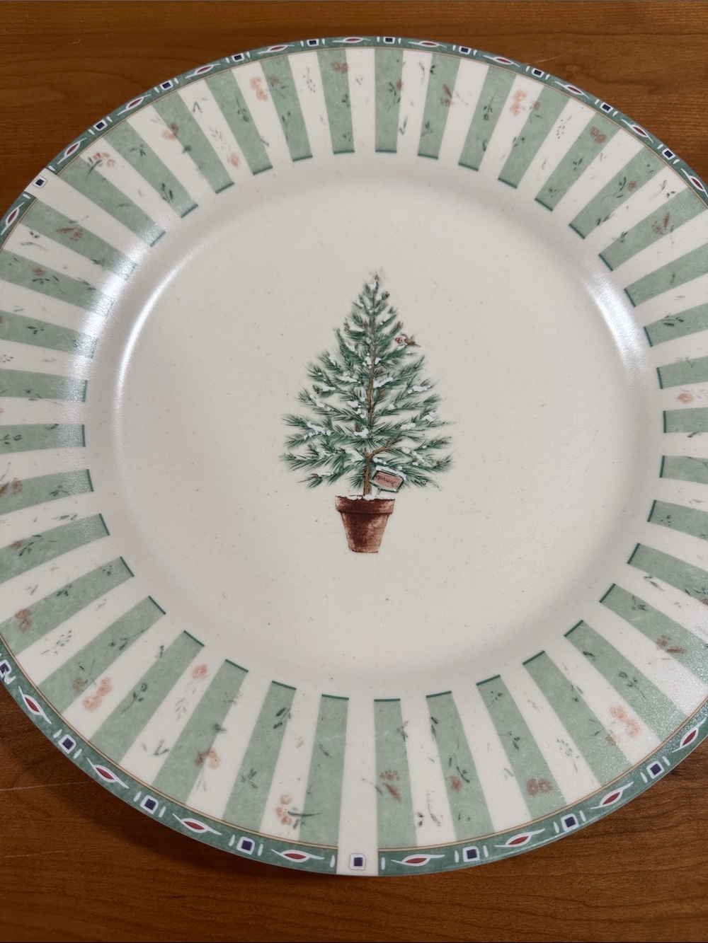 Green Striped Ceramic Dinner Plate with Potted Tree Design